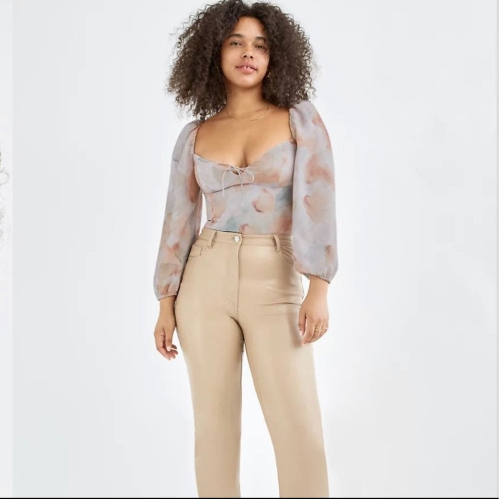 Aritzia Novella Top